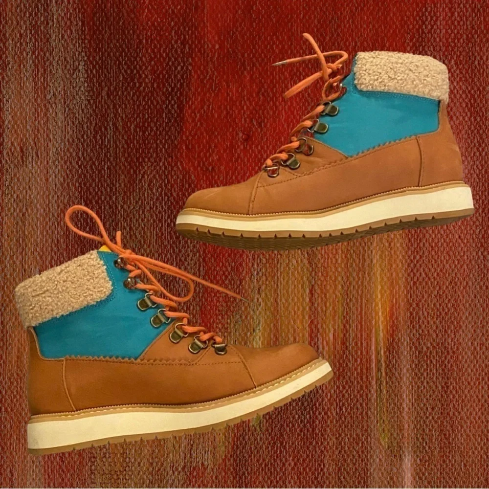 TOMS Women’s Mesa Hiking Boots